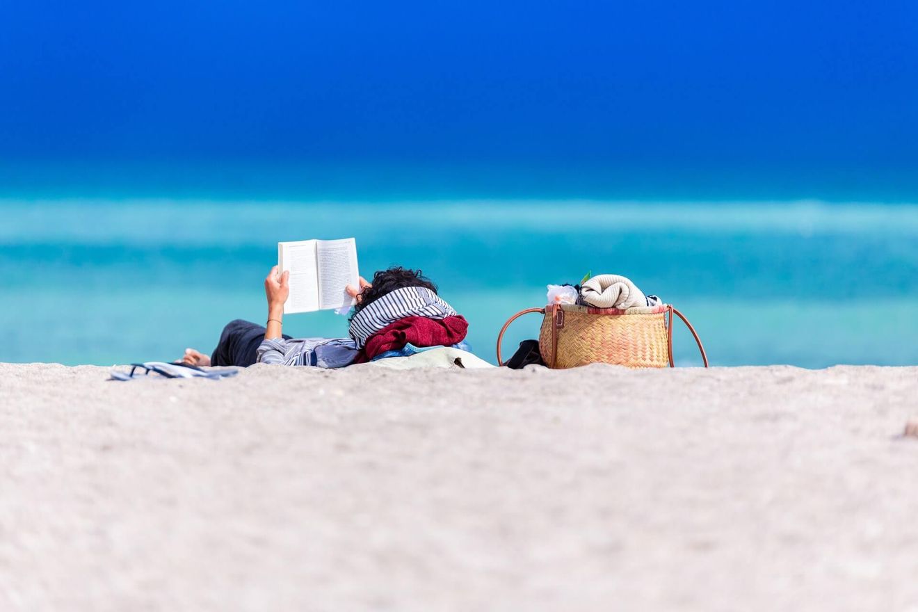 Summer Essentials: Best Books, Podcasts, Blogs on Productivity